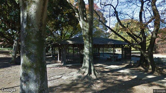 砧公園更衣棟